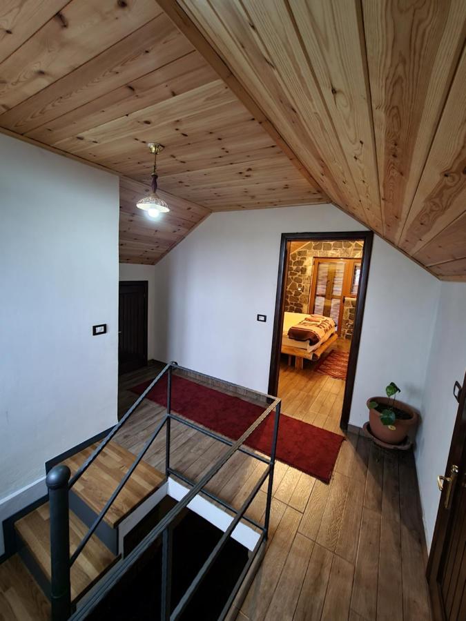 The Village House * Korce